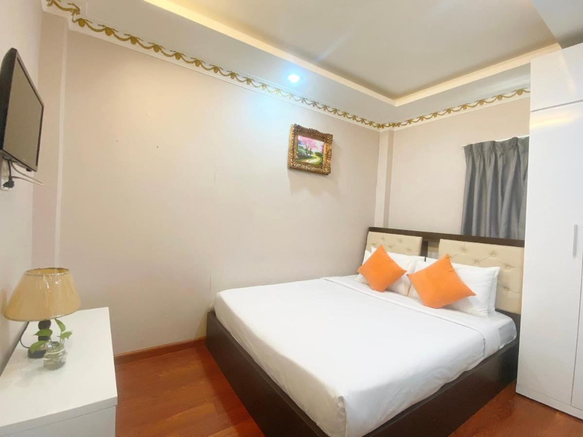 Crowne Bui Vien Hotel Cidade de Ho Chi Minh Exterior foto