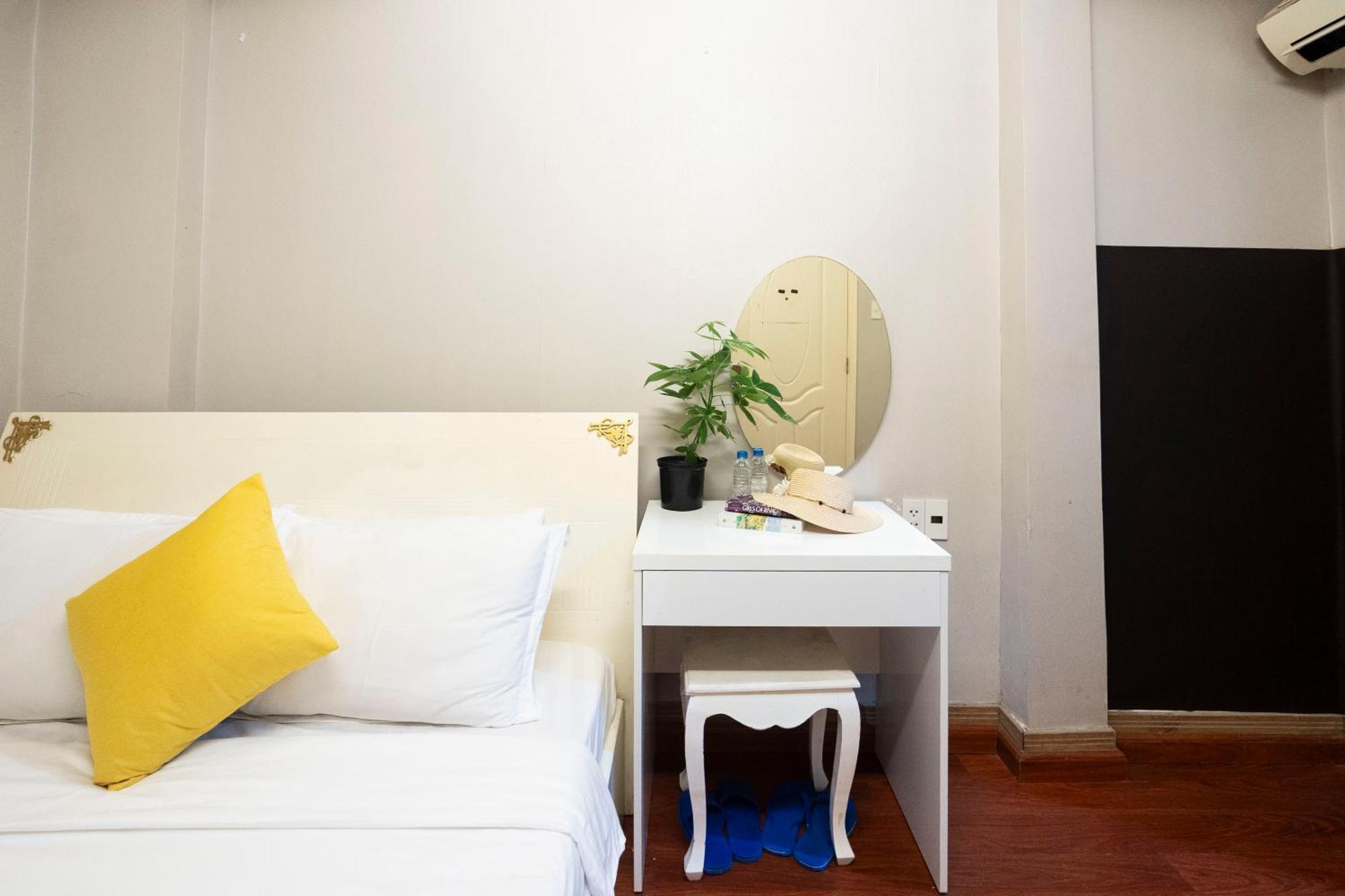 Crowne Bui Vien Hotel Cidade de Ho Chi Minh Exterior foto